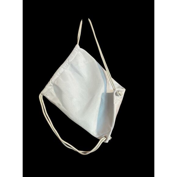 Nike Metallic Silver Mesh Drawstring Backpack Bag 16x13 - Picture 2 of 5